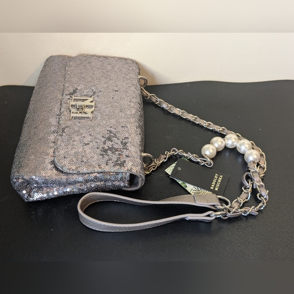 Badgley Mischka $129 NWT Silver Sequin Message Pearl Strap Crossbody - Picture 2 of 9